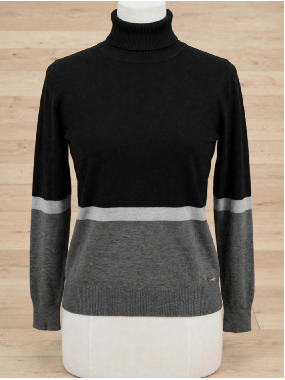 Women's Calvin Klein Turtleneck Sweater Size L Black and Grey